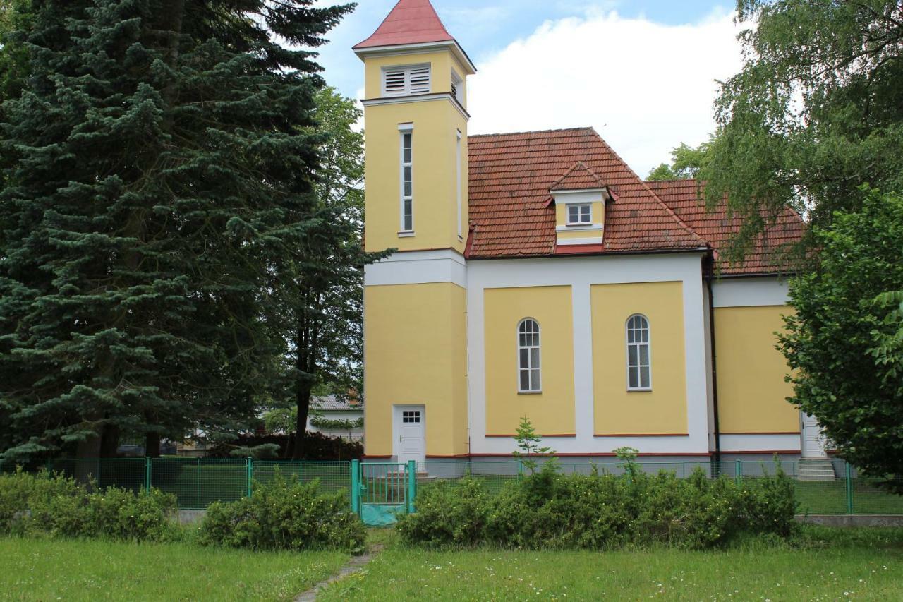 Ubytovani Ve Stodole Straz nad Nezarkou Exterior foto
